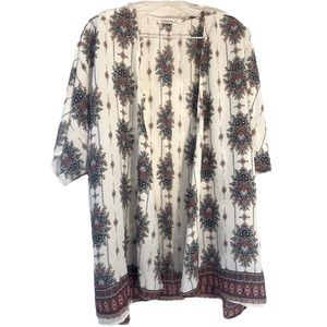 NWOT: Paisley design Kimono Size 2XL